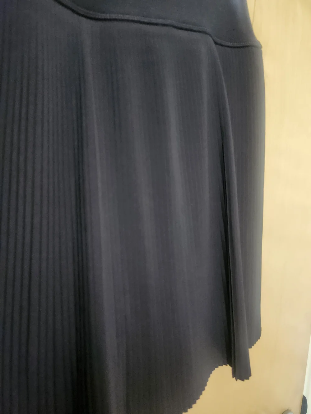 Yogalicious Black Pleated Skater Skirt - Picture 7 of 8